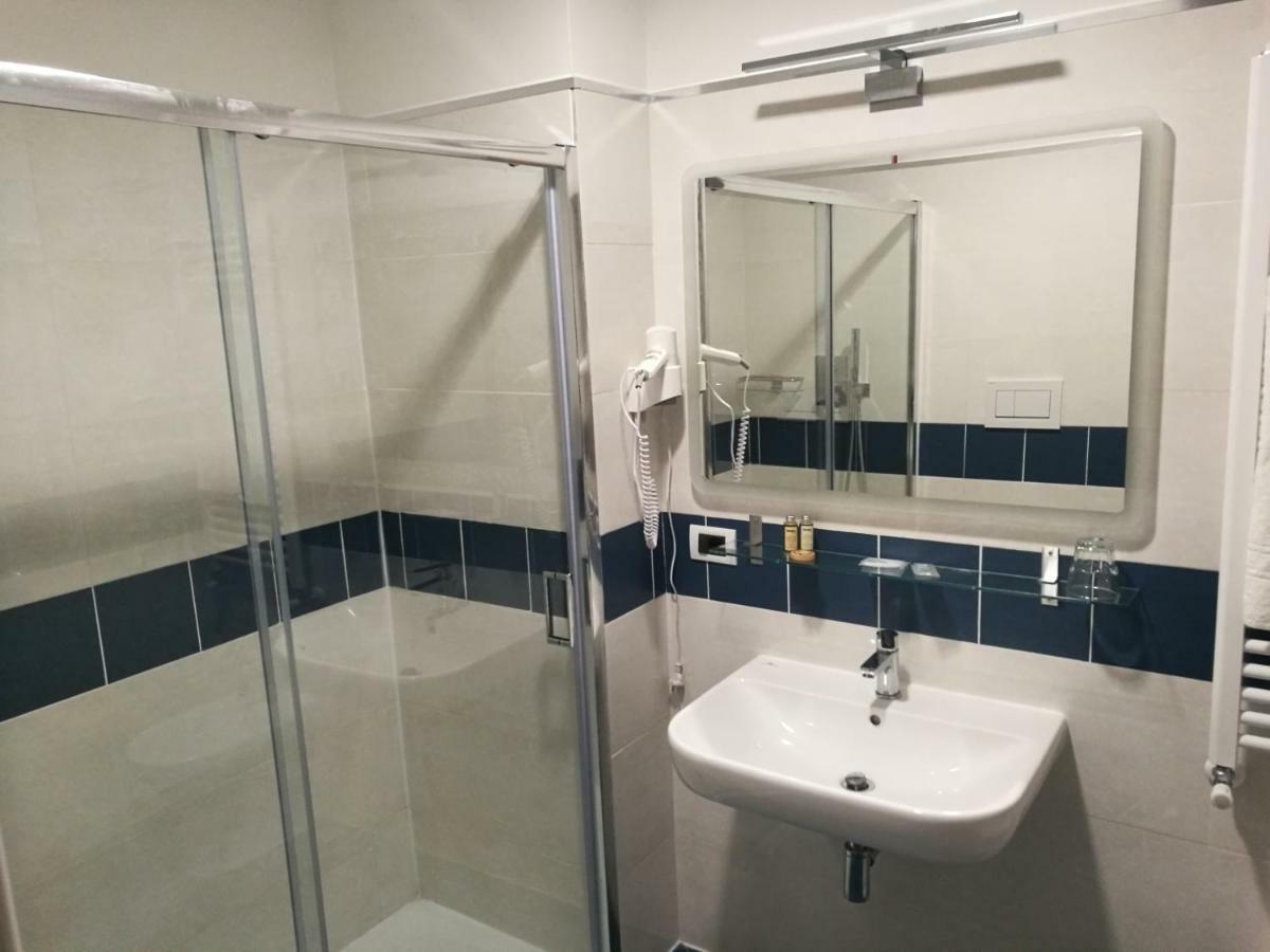 Al Trenino Accomodation Hotel Рим Екстериор снимка
