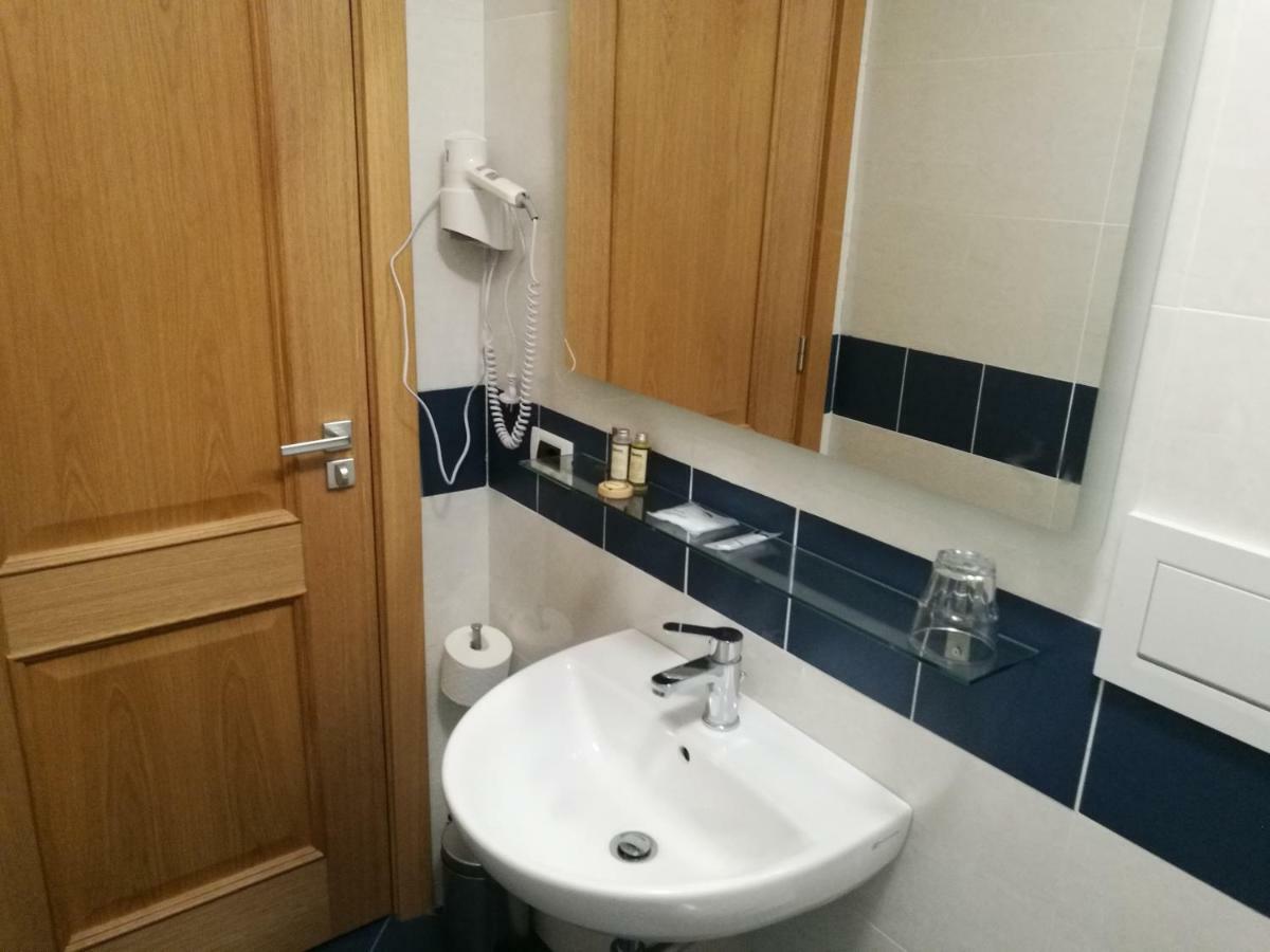 Al Trenino Accomodation Hotel Рим Екстериор снимка