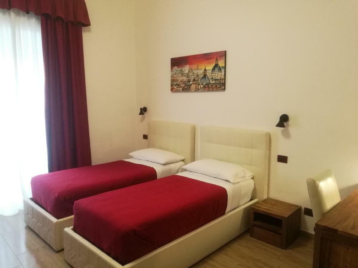 Al Trenino Accomodation Hotel Рим Екстериор снимка